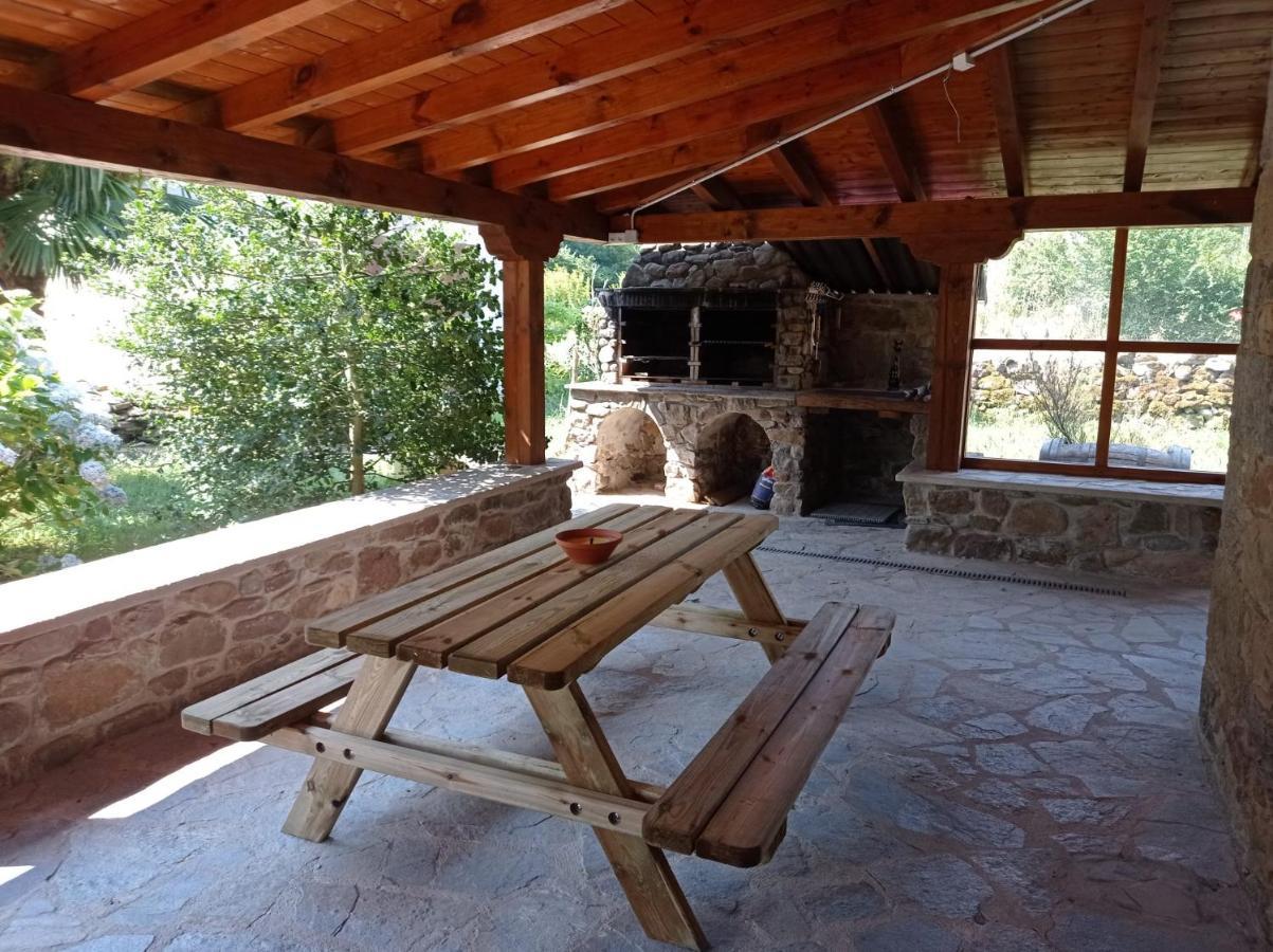 Amplia Y Comoda Casa De Piedra Con Porche Y Jardin San Roque de Ríomiera Extérieur photo